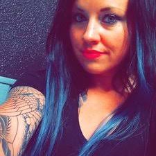 Sarah Gossard (@LilG_sarahbeth)