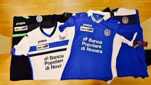 Un romanzo che riporta alla mente episodi ed emozioni legate al periodo dello stadio alcarotti, alla nostra squadra e a una novara che non. Novara Calcio Joma 15 16 Maglie Todo Sobre Camisetas