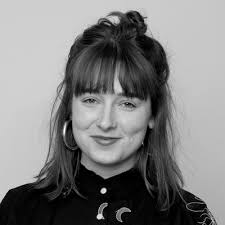 Kate Lindsay's Instagram, Twitter & Facebook