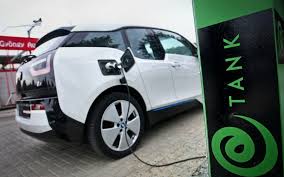 A támogatás keretösszege 5 milliárd. Sokan Jelentkeztek Az Elektromos Auto Vasarlasi Palyazatra Hetfoig Kiderul Kik Nyertek Egerhirek