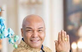 El exitoso asesor espiritual de celebridades Saul Maxwell visita RD