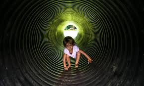 Anna in a Tunnel