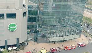 Последние твиты от costanera center (@costaneracenter). Mujer Se Suicido Con Cianuro En El Mall Costanera Center