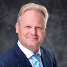 John Jansen naar KienhuisHoving advocaten en notarissen