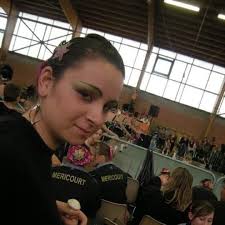 Oui a la reouverture du club de majorette de mericourt