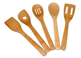 100% natural and sustainable bamboo ideal for salad prepping, tossing. Swap Out Plastic Kitchen Utensils With This Affordable Bamboo Set On Amazon All Natural Savings