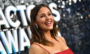 Garner, 48, purchased the california property in 2019 for $7,882,800. Jennifer Garner Got Real About Her Post Pregnancy Body Instyle