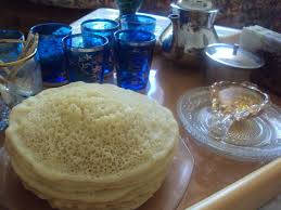 Baghrir Express Super Leger Et Super Bon Recette 2 Verres De Semoule Fine Un Demi Verre De Farine 1 C A C De Sucre 1 Recette Bonne Recette Cuisine Orientale