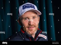 Stockholm, Sverige. 25th Feb, 2024. 240225 Österrikes Simon Eder poserar  för ett porträtt efter en presskonferens inför Skidskyttekampen den 25  februari 2024 i Stockholm. Foto: Jonathan Näckstrand/BILDBYRÅN/COP  94/JN0145 skidskytte biathlon skiskyting ...