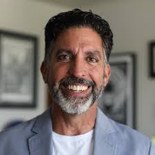 Jeff Hanks's Instagram, Twitter & Facebook