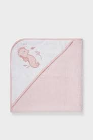 As many questions as you may have, we can bet that 50% of them will have to do with your baby's hygiene. Fluffy Baby Towls Make Bathing Cuddly Fun C A