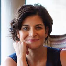 Lorena Leonard's Instagram, Twitter & Facebook