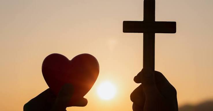 God's Love for Us Meaning & How He Expresses It | Crosswalk.com