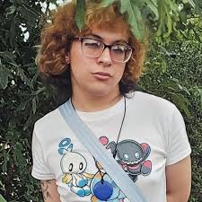 Stream Ella Moon music