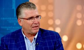 Ganaderos demandan el 100% de las raciones de leche del desayuno escolar