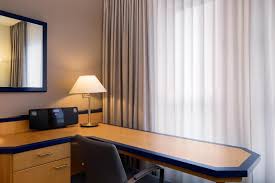 Save big with reservations.com exclusive deals and discounts. Holiday Inn Hamburg Hamburg Best Price Guarantee Mobile Bookings Live Chat