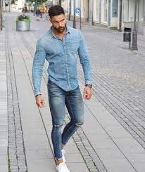 Maybe you would like to learn more about one of these? Comment Porter Une Chemise En Jean Bleu Clair Avec Un Jean Skinny Bleu En Ete 3 Tenues Et Looks Lookastic France