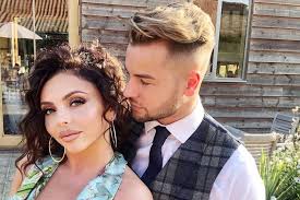 Katie hopkins bullies jesy nelson *again!* contains fairly strong language (not too bad, just a little)* katie hopkins has bad mouthed jesy nelson (again) from little mix and. Inkl Chris Hughes Tweets And Deletes Message To Katie Hopkins As Jesy Nelson Doc Airs Daily Mirror