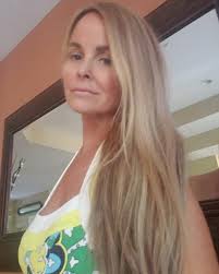 Happy Monday! Did you enjoy last night's 90 day fiance' season 8? I was  last to film, so you will see me