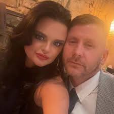 Yeaeaeaears ago, I watched the Lucy Show with my gran. I lived in  Amsterdam, I was 4-5 and only spoke and understood Dutch. I think back to  this moment with my gran