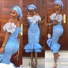 These are a perfect selection that will surely earn you attention as the pattern is unique and this strapless blue ankara style is perfect for your saturday weddings. Sale Aso Ebi Short Gown Is Stock