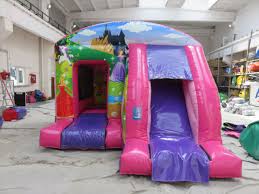 Bouncey house rentals offers this beautiful licensed disney princess bounce house rental in sacramento, california and surrounding areas. 13ft X 18ft Princess Bouncy Castle Slide Combo Hire Leicester Nottingham Coventry Derby And Northampton