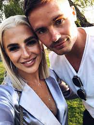Mikael lustig återvänder till glasgow för att spela en åttondelsfinal i em. What A Wedding Josefin Lustig