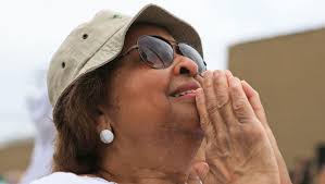 Historic New Albany church raises new steeple