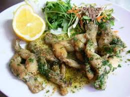 Pour Deux Personnes 500 G De Cuisses De Grenouilles Fraiches Essuyer Et Fariner Paner Dans La Farine Et Enle Recettes De Cuisine Recette Cuisse De Grenouille