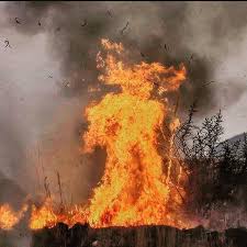 Murió un bebé de 9 meses en un incendio de una vivienda. Periodistas X El Planeta On Twitter El Diablo De Fuego Llamaron Los Medios A Esta Foto Sacada Por Charly Soto Fotografo De Carlos Paz Durante Su Cobertura De Los Incendios En Cordoba