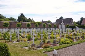 Hazebrouck Communal Cemetery - WW1 ...