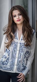 Selena gomez 2020 photo wallpaper. Selena Gomez Shoot 2020 Iphone X Wallpapers Free Download