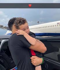 Jun 22, 2017 · like many of the young stars taken high in the 2017 nba draft, duke star jayson tatum didn't develop a love of basketball in a vacuum.the st. Complex Sports On Twitter Jayson Tatum Saying Goodbye To His Son Deuce Before He Leaves For The Bubble