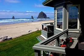 Photo Gallery Stephanie Inn Oceanfront Hotel In Cannon Beach Oregon Oregon Beach House Oregon Beaches Cannon Beach