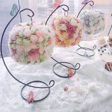 pin by louise payne on trufas e bombons buttercream flowers flower cake cake classes