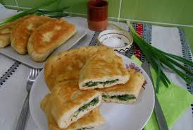 Ideal este sa se foloseasca o branza putin sarata de oaie sau capra, dar merge si telemea de vaca. Placintele De Post Despre ViaÈ›a Din Romania