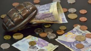 În momentul de față punctul de pensie este de 1 265 de lei. Se Tot Trag Semnale De Alarma Privind Majorarea Pensiilor Ce Poate Face Guvernul Pentru A Evita Un Dezastru Economic