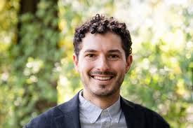 Robin Manley's Instagram, Twitter & Facebook