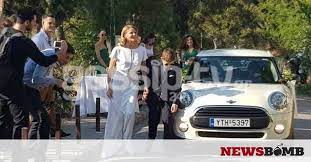 Η τζένη μπαλατσινού και ο βασίλης κικίλιας επισκέφτηκαν την παναγία διασώζουσα προκειμένου να προσκυνήσουν και στη συνέχεια έστειλαν τις θερμές ευχές τους στους διαδικτυακούς φίλους τους στο. Gamos Mpalatsinoy Kikilia To Paramy8enio Nyfiko Ths Tzenhs Xeri Xeri Me Ton Gio Ths Newsbomb