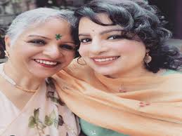 Soumitra chattopadhyay & swatilekha sengupta on belasheshe. F1ptzkjt Cvj5m