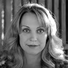 Hannah Hecht's Instagram, Twitter & Facebook