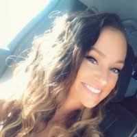 Amanda Strzelecki's Instagram, Twitter & Facebook