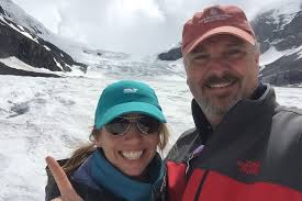 Seth and Becca Know the Secret to Happiness