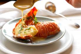 Le prix peut varier selon l'arrivage, nous confirmons les commandes le lendemain matin avant le départ du livreur. Langouste Au Beurre Blanc Citronne Au Thermomix Yummix