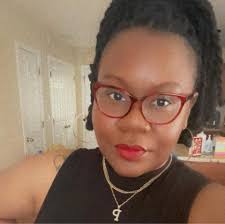 Chris Brown desactiva sus redes sociales tras críticas y teorías de que  sería un "col*rista", es decir, sesgo y preferencia por el tono de piel (de  mujeres). ¡La mayoría de los comentarios