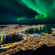 En este artículo te voy a contar algunos trucos para conseguir ver auroras boreales en noruega con éxito. Aurora Boreal Tromso Noruega Fenomenos Naturais Viagens Aurora Boreal