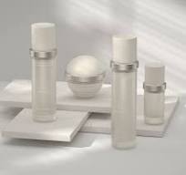 Well-designed fashionable cosmetic Glass Set Manufacturer ...