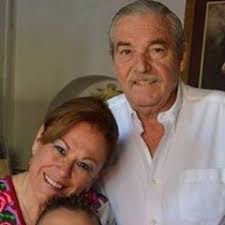 Les notifico con gran alegría e inmensa gratitud que a partir del 1 de  febrero me encuentro nuevamente a sus órdenes coordinando los trabajos del  Albergue. Soy Maru Casillas y soy la