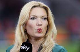 Sara carbonero ist auch die verlobte von. Jessica Kastrop Sky Moderatorin Verlobt Sich Nach Nur Vier Wochen Panorama Stuttgarter Nachrichten