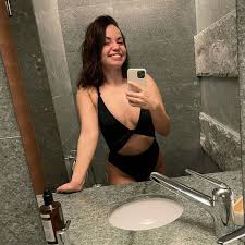 Christina luft wurde am 21. Fehler Und Macken Christina Luft Zeigt Sich Ganz Naturlich Promiflash De
